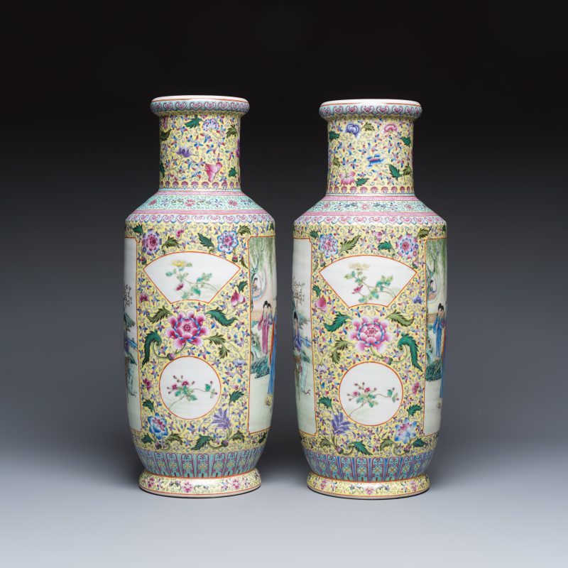 A pair of Chinese famille rose vases with figural design - 图3