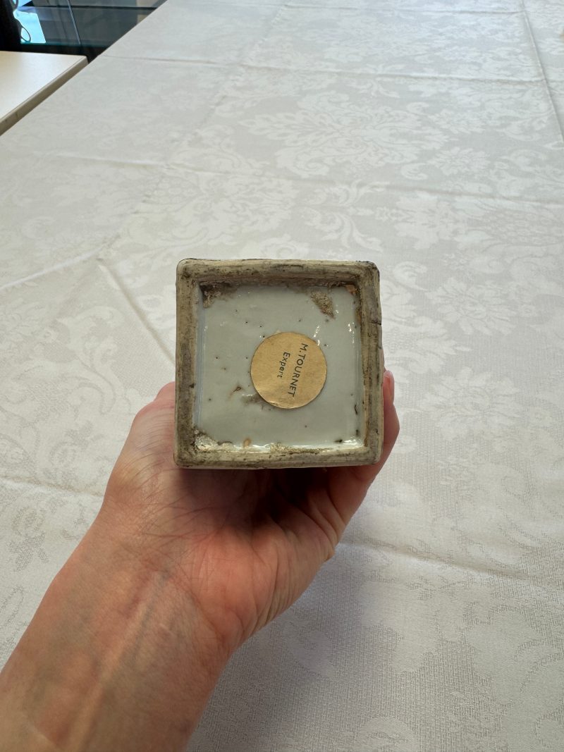 A Chinese blue and white 'Playing Boys' square flask - 图17