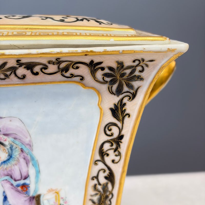 A pair of extremely rare Chinese Canton famille rose bough pots - 图24