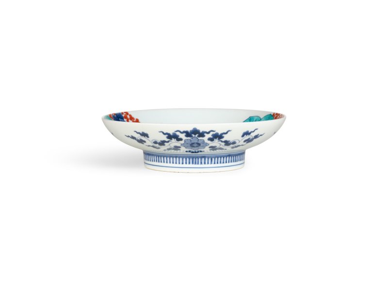 A porcelain dish, Nabeshima ware, Hizen, Edo period, late 17th – early 18th century | 色絵水葵文皿　肥前　鍋島藩窯　江戸時代中期　17世紀後半～18世紀前半 - 图2