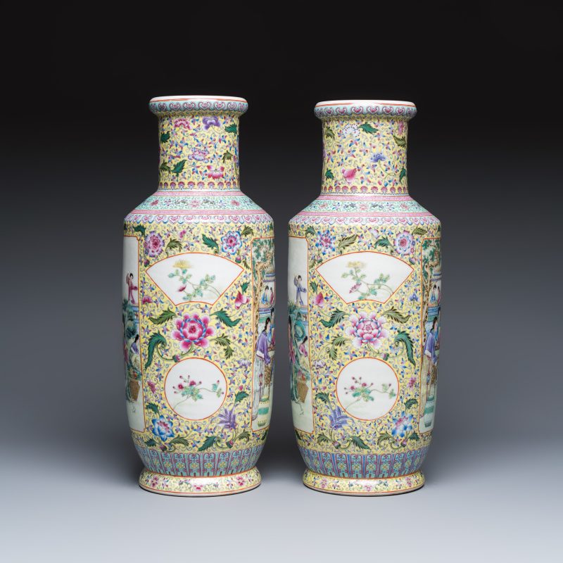 A pair of Chinese famille rose vases with figural design - 图5