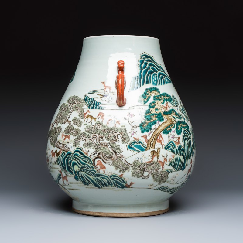A large Chinese famille rose '100 deer' 'hu' vase - 图4