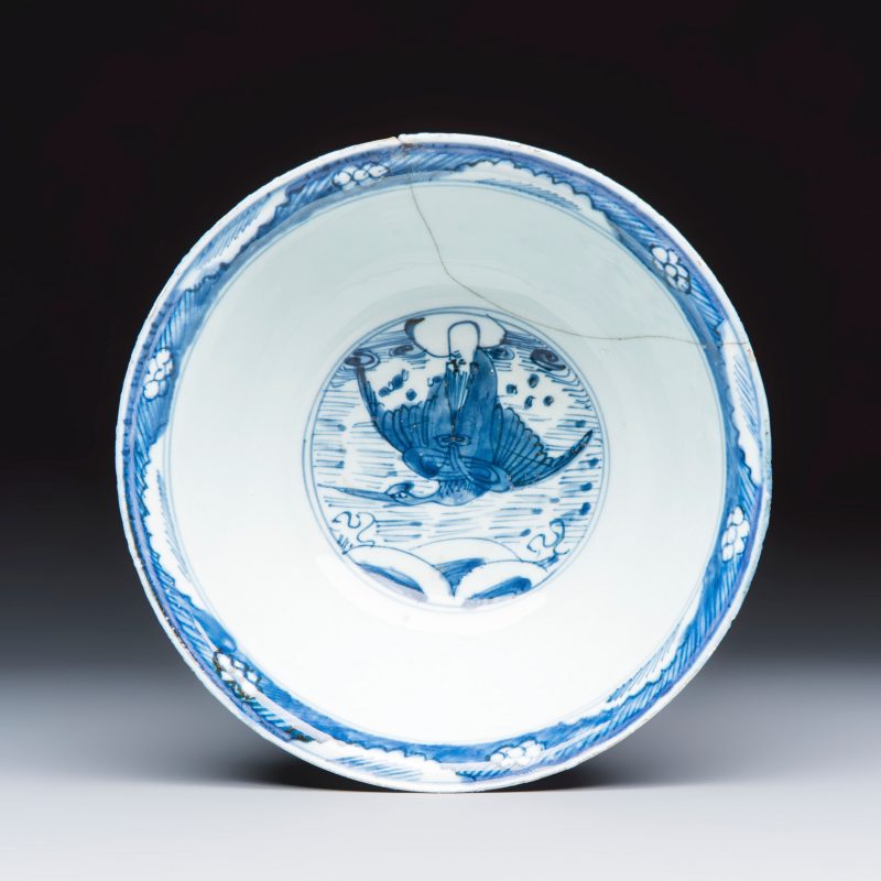 A Chinese blue and white 'Shoulao and Eight Immortals' bowl - 图6