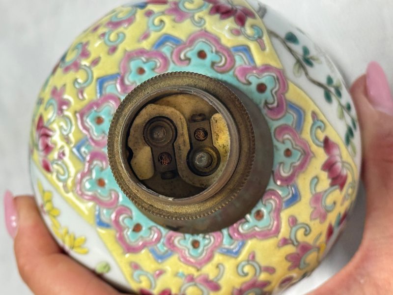 Four Chinese famille rose wares - 图73