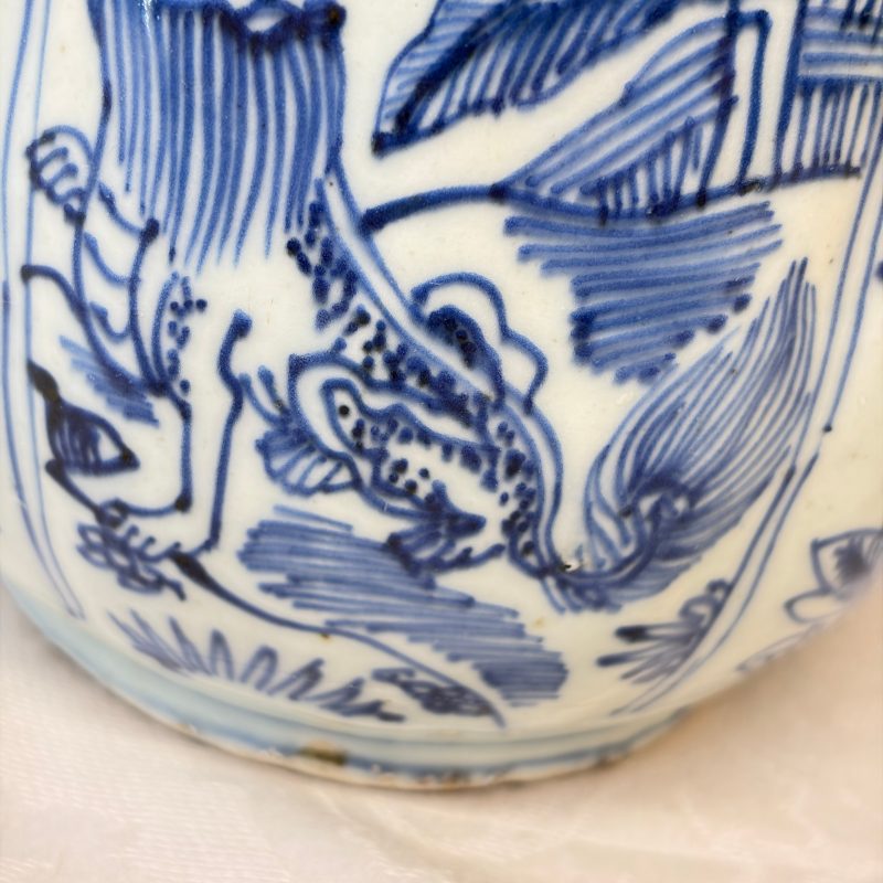 A Chinese blue and white 'Buddhist Lion' wine pot and cover - 图20