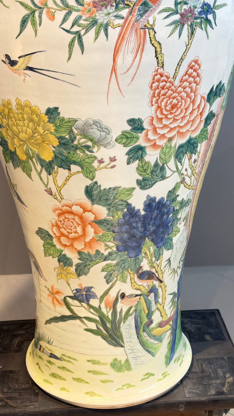 A massive pair of Chinese famille verte 'Phoenixes and Birds' vases - 图54