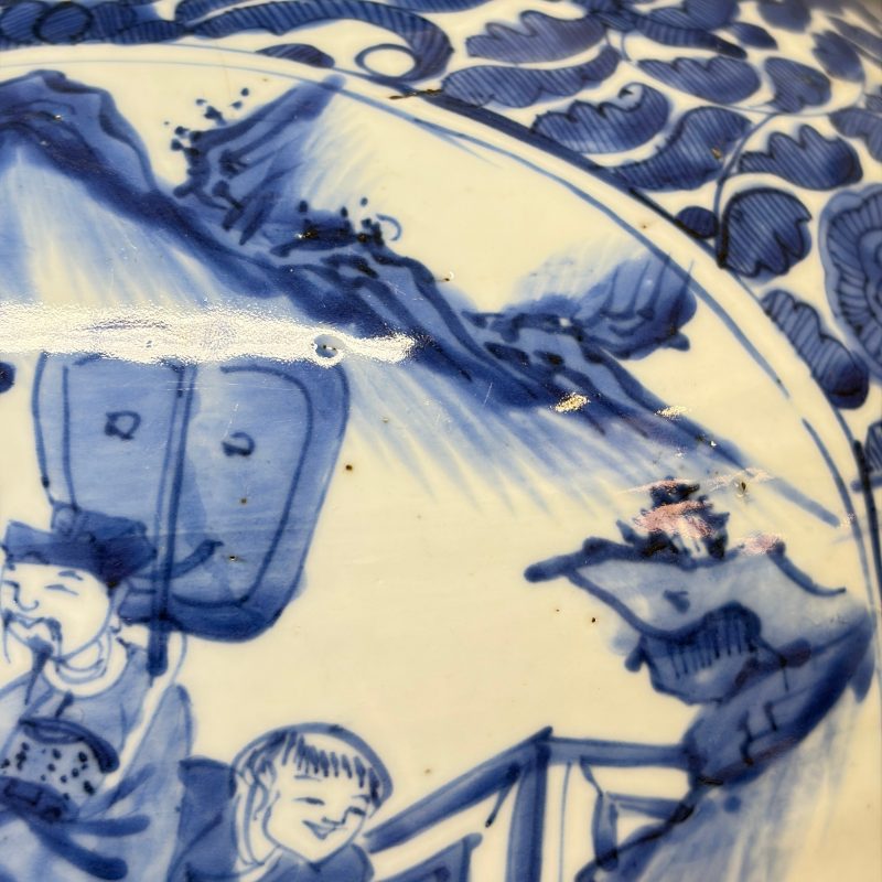 A Chinese blue and white baluster vase and cover with narrative design - 图16