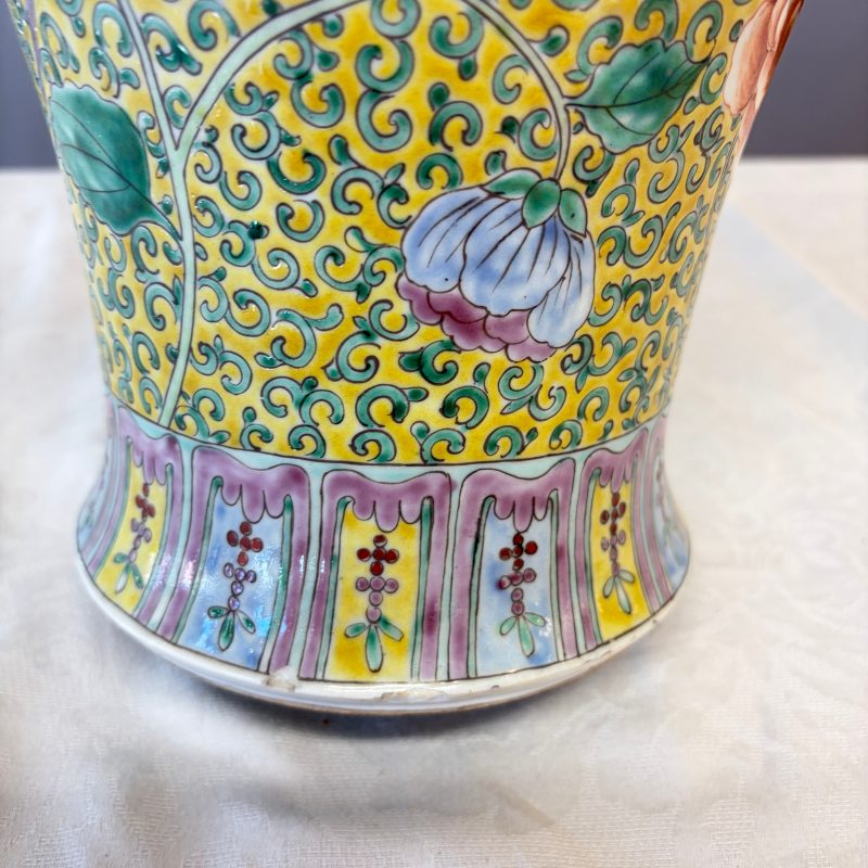 A pair of Chinese famille verte 'Phoenixes among Peonies' vases - 图33