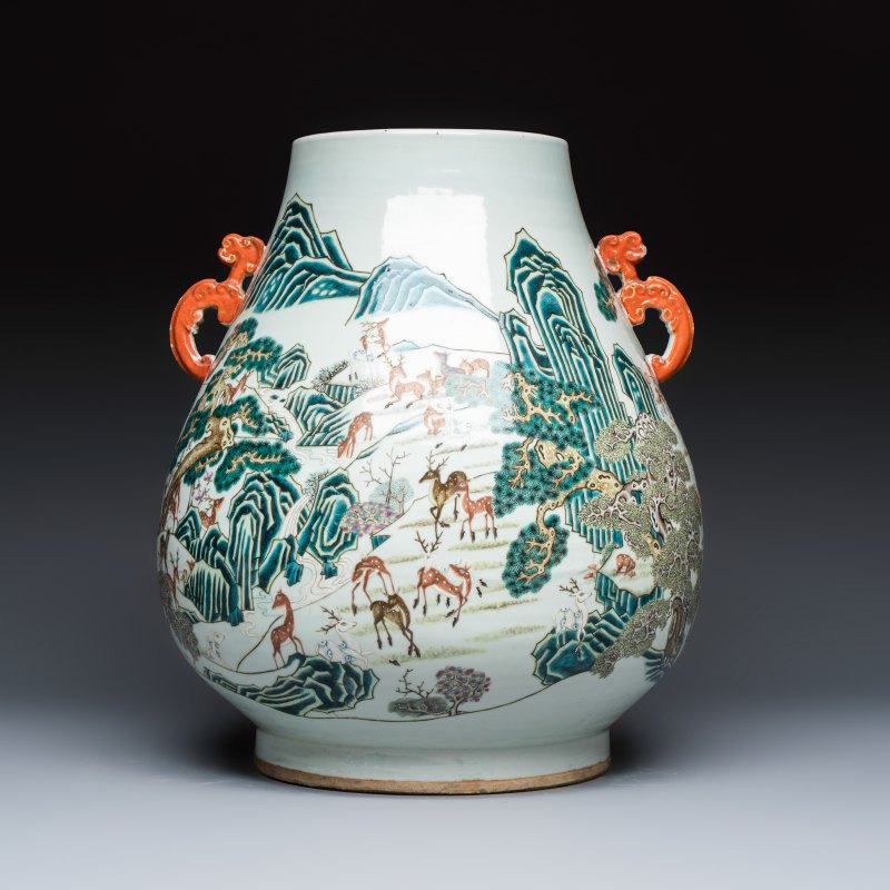A large Chinese famille rose '100 deer' 'hu' vase - 图5
