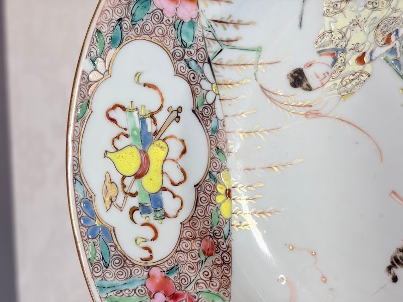 A pair of Chinese famille rose 'Xi Xiang Ji' plates - 图19