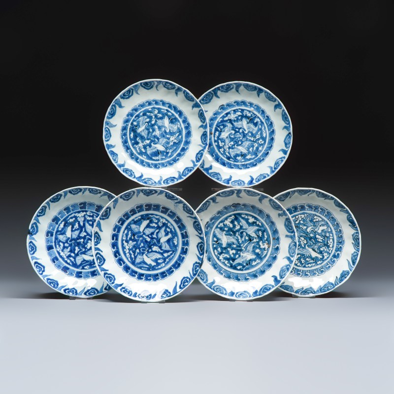 Six Chinese blue and white Ko-sometsuke 'Crane' plates for the Japanese market