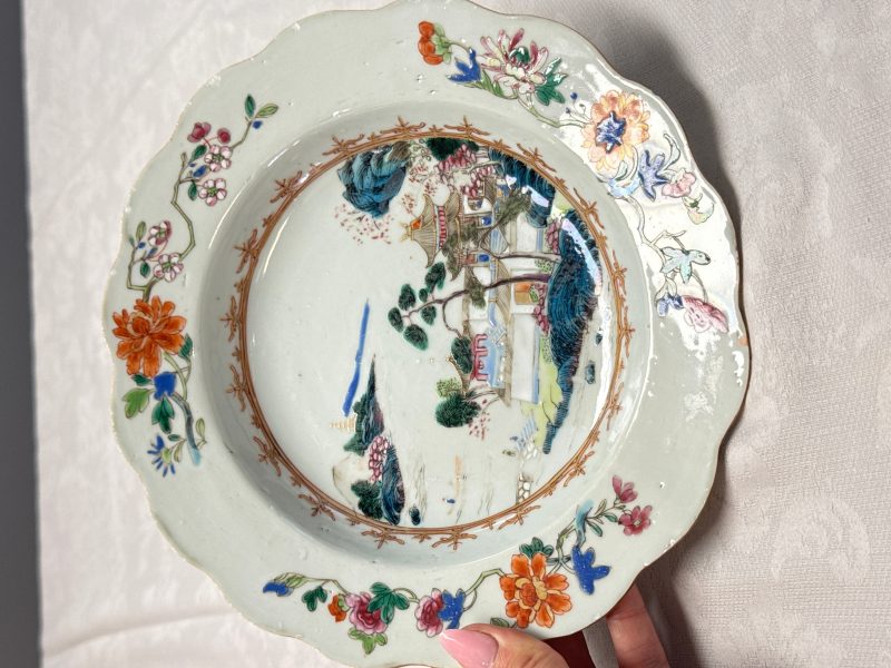 Four Chinese famille rose 'Riverscape' plates - 图43