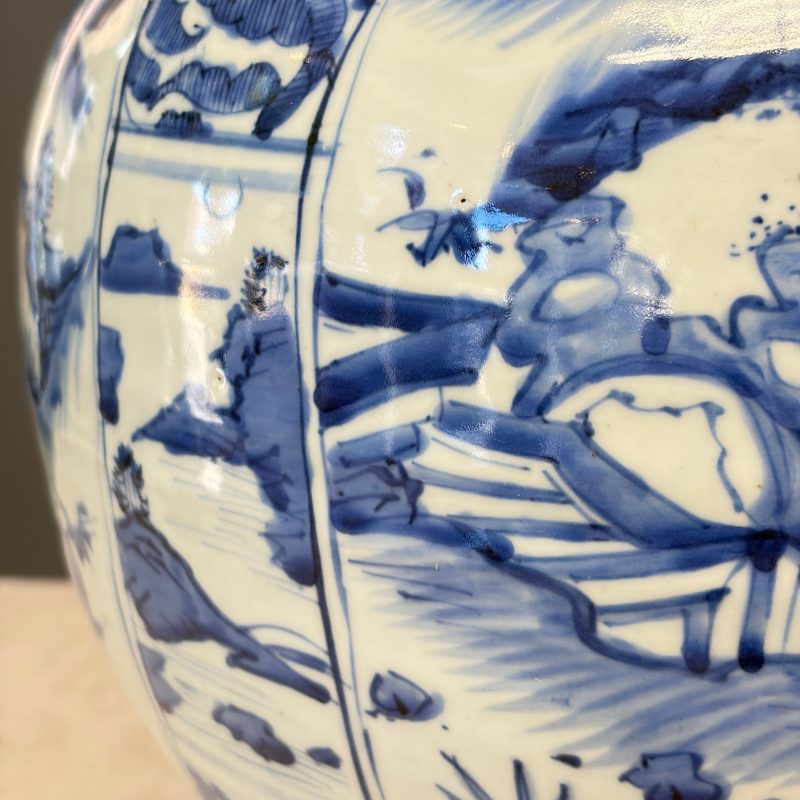 A Chinese blue and white baluster vase and cover with narrative design - 图17