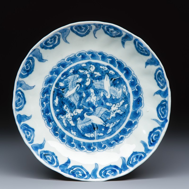 Six Chinese blue and white Ko-sometsuke 'Crane' plates for the Japanese market - 图2