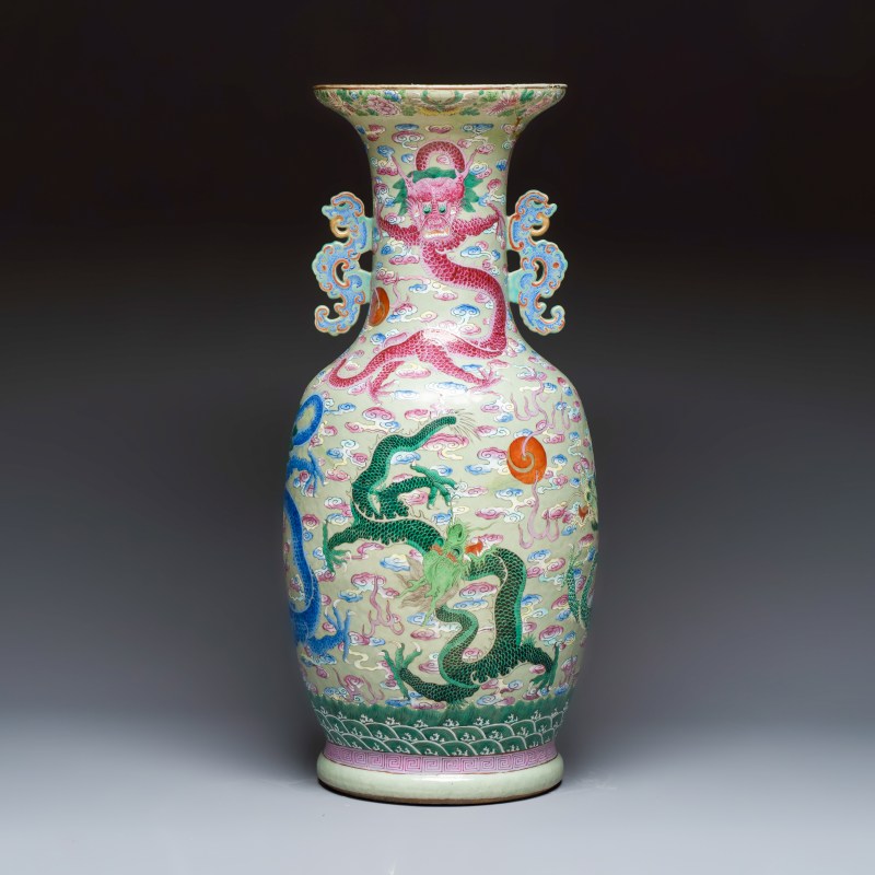 A large Chinese famille rose celadon-ground 'Dragon' vase - 图4