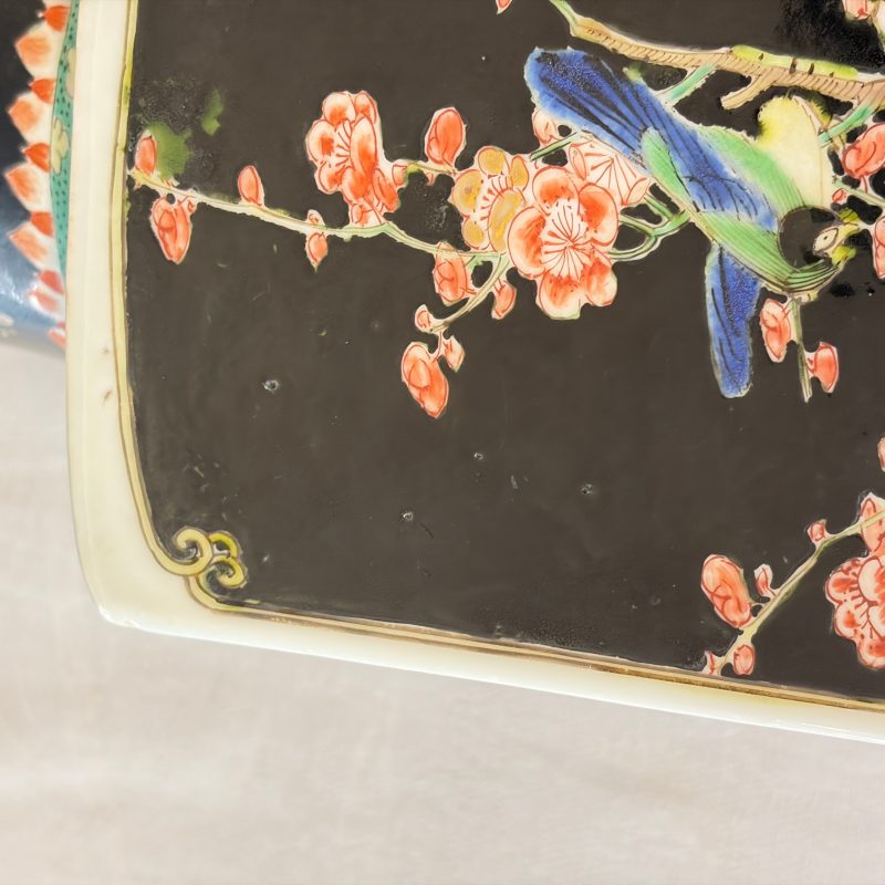 A Chinese famille noire square vase with birds among flowering branches - 图29