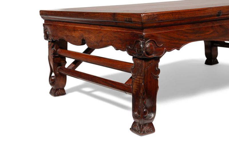A huanghuali 'folding leg' kang table, late Ming Dynasty - 图11