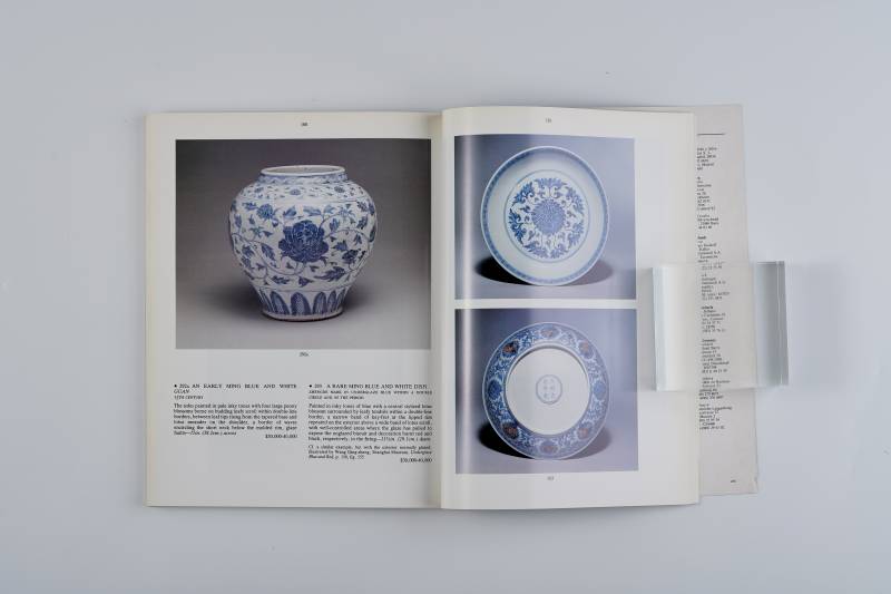 纽约佳士得1988年：《中国陶瓷及艺术品》（附成交价） - 图11