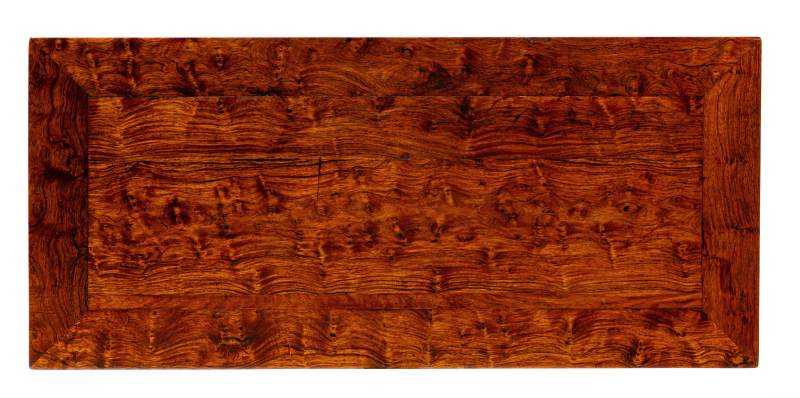A richly grained and figured huanghuali corner-leg table - 图2