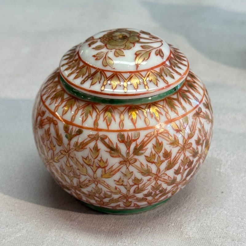 A group of nine Chinese Bencharong wares for the Thai market - 图84