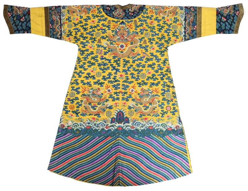 A rare yellow-ground silk kesi Twelve-Symbol semi formal dragon robe, Longpao - 图2