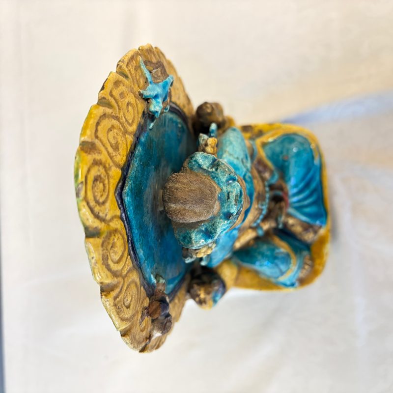 A Chinese gilt-decorated Fahua-glazed stoneware 'Bodhisattva with Attendants' group - 图32