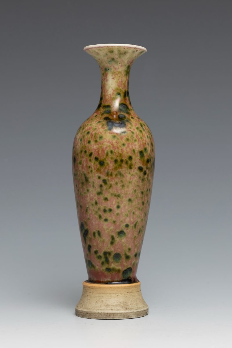 A peachbloom-glazed amphora, Kangxi mark and of the period (1662-1722) - 图2