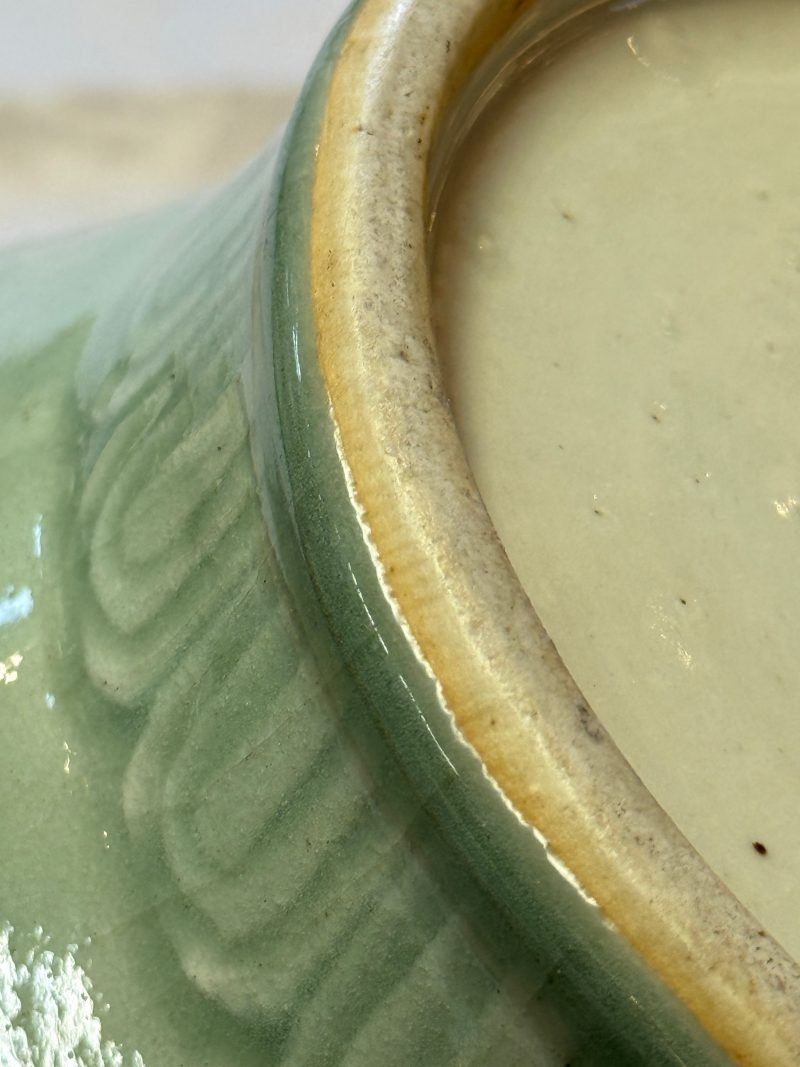 A Chinese celadon-glazed 'Flower Scroll' jar - 图20