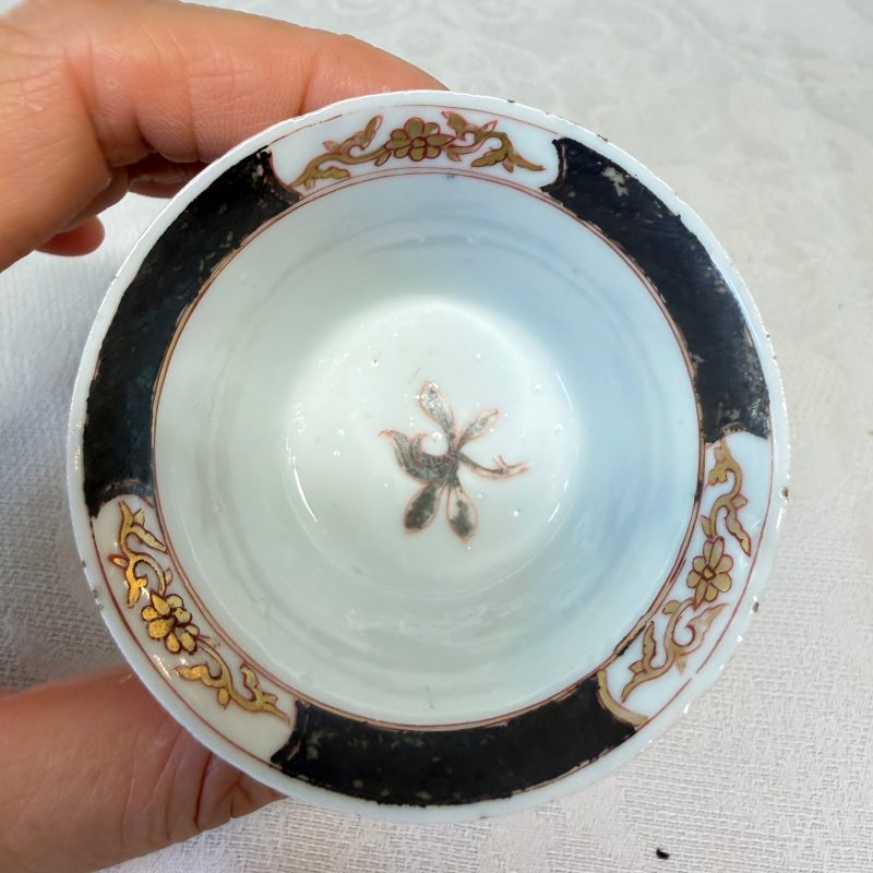 A set of six Chinese silver and gilt-decorated 'Pheasants Among Flowering Branches' tea bowls and saucers - 图41