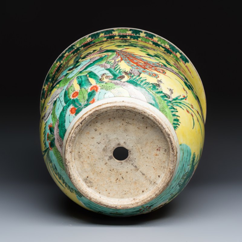 A Chinese famille verte yellow-ground 'Birds among Flowering Branches' jardinière - 图7