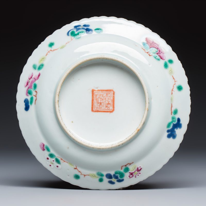 16 Chinese famille rose wares for the Straits or Peranakan market - 图11