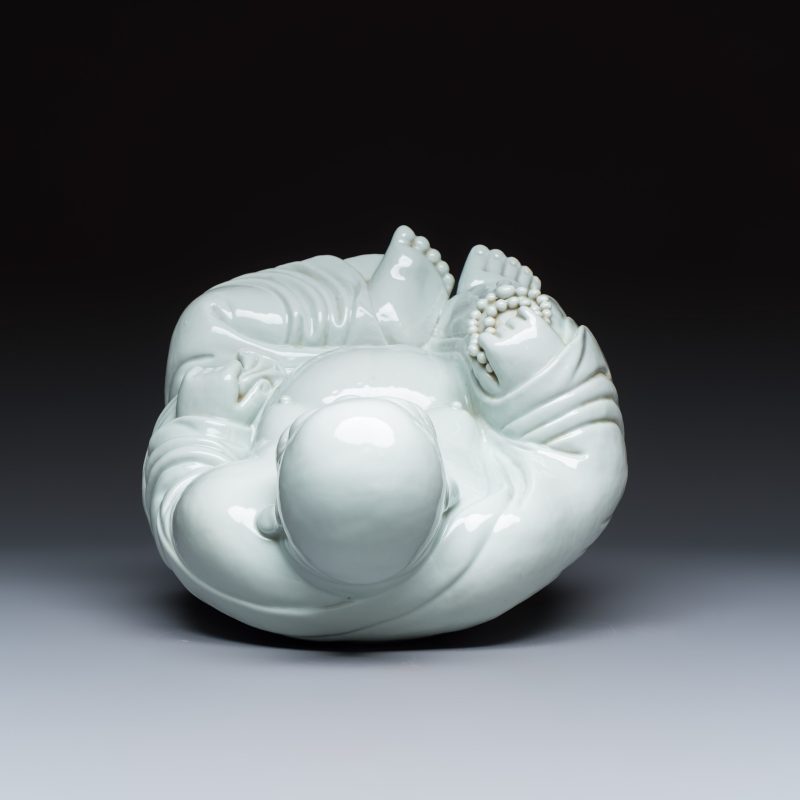 A Chinese white-glazed Milefo Buddha on a gilt-lacquered wooden lotus throne - 图7