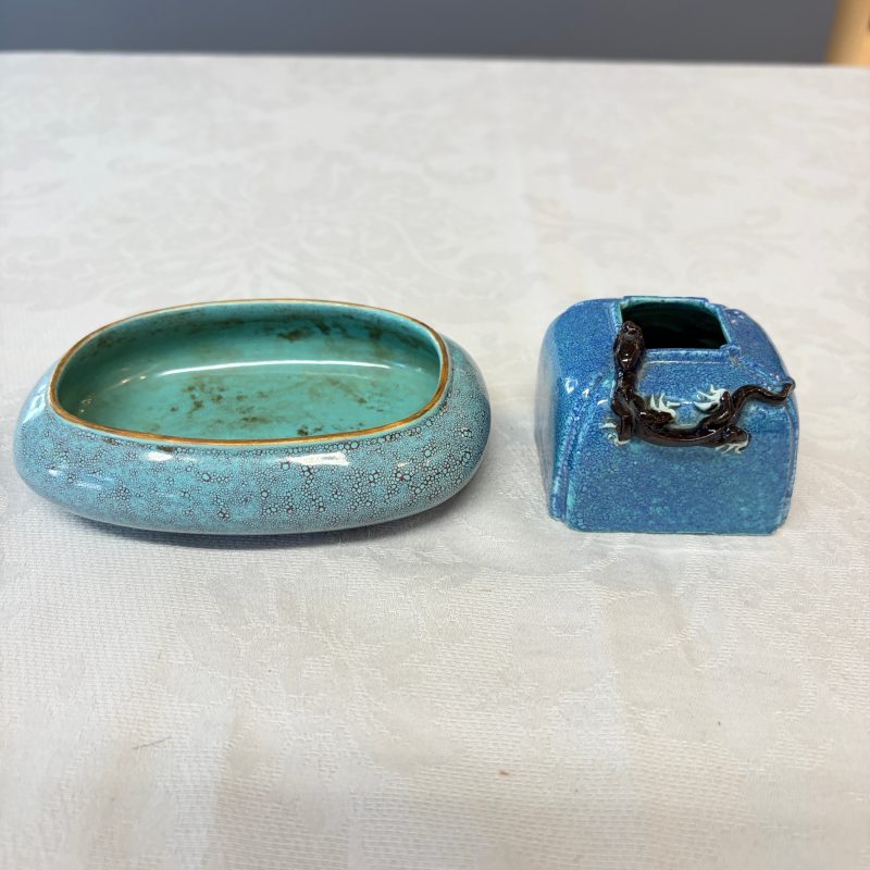 A Chinese robin’s egg-glazed 'Chilong' square brush pot and a brush washer - 图8