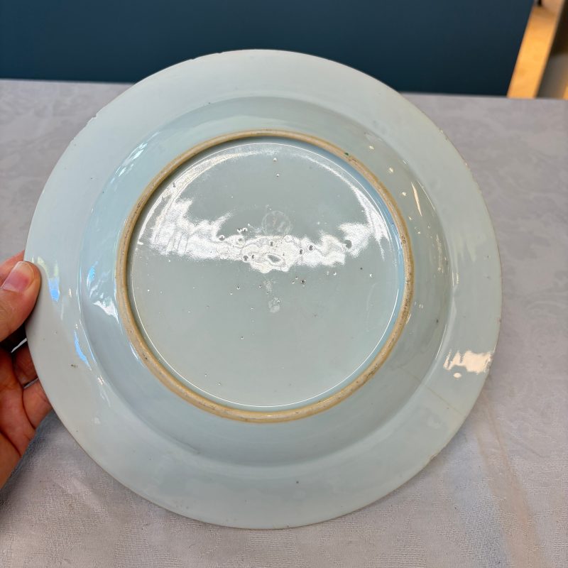 A collection of 13 Chinese famille rose 'Landscape' plates and dishes - 图112