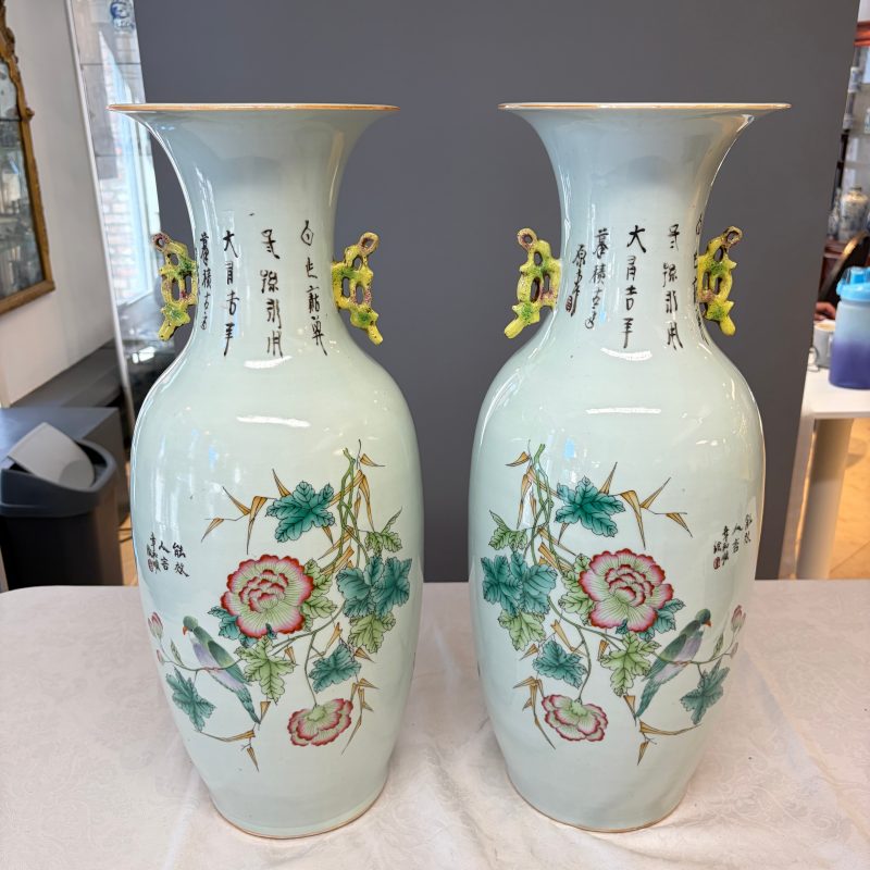 A pair of Chinese famille rose 'Immortals' vases - 图10