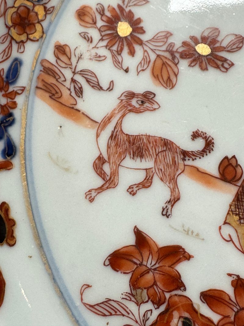 A pair of Chinese verte-Imari 'Governor Duff' plates - 图11