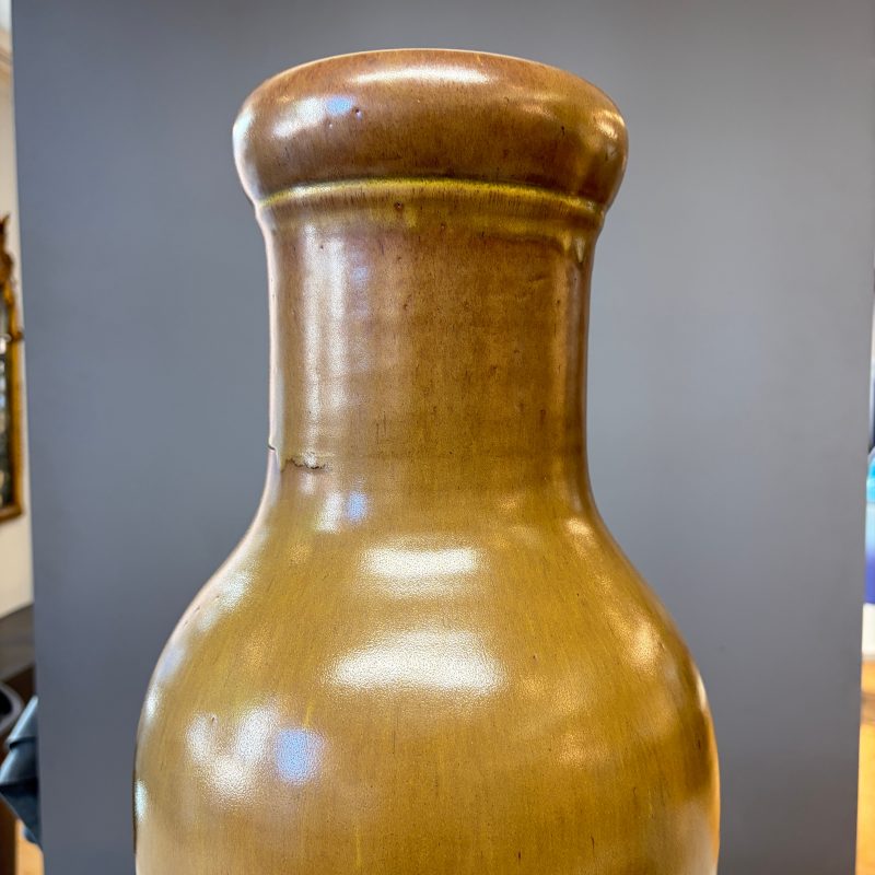 A Chinese teadust-glazed vase - 图12