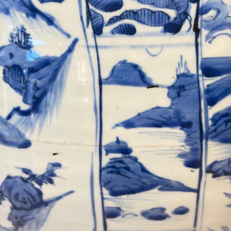A Chinese blue and white baluster vase and cover with narrative design - 图28