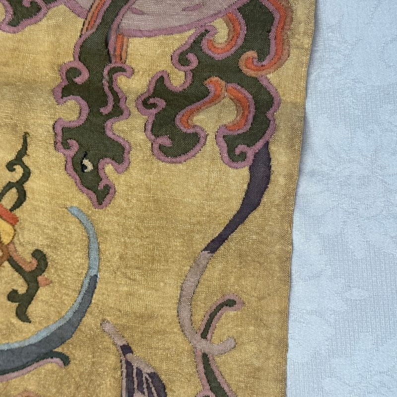 A Chinese kesi panel with floral design - 图6