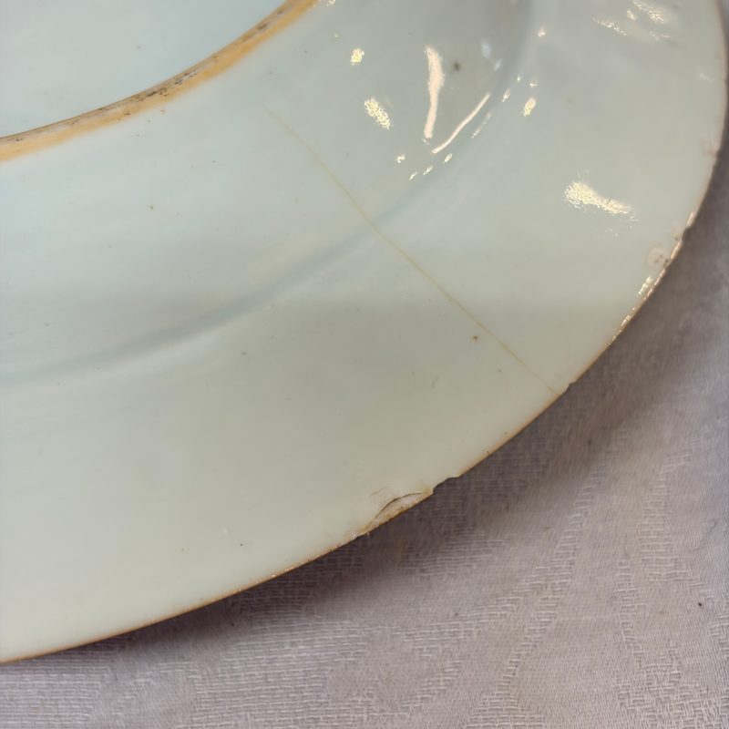 A collection of 13 Chinese famille rose 'Landscape' plates and dishes - 图115