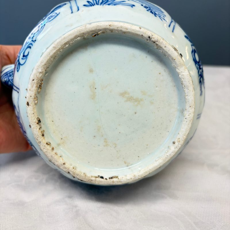 A Chinese blue and white 'Buddhist Lion' wine pot and cover - 图29