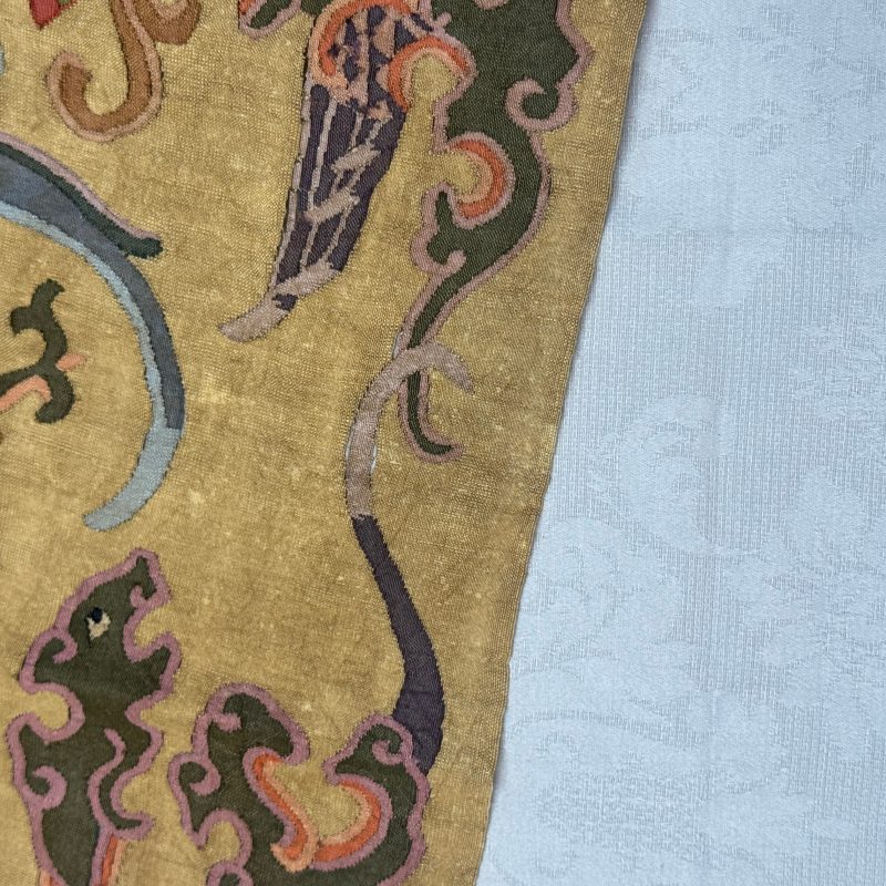 A Chinese kesi panel with floral design - 图7