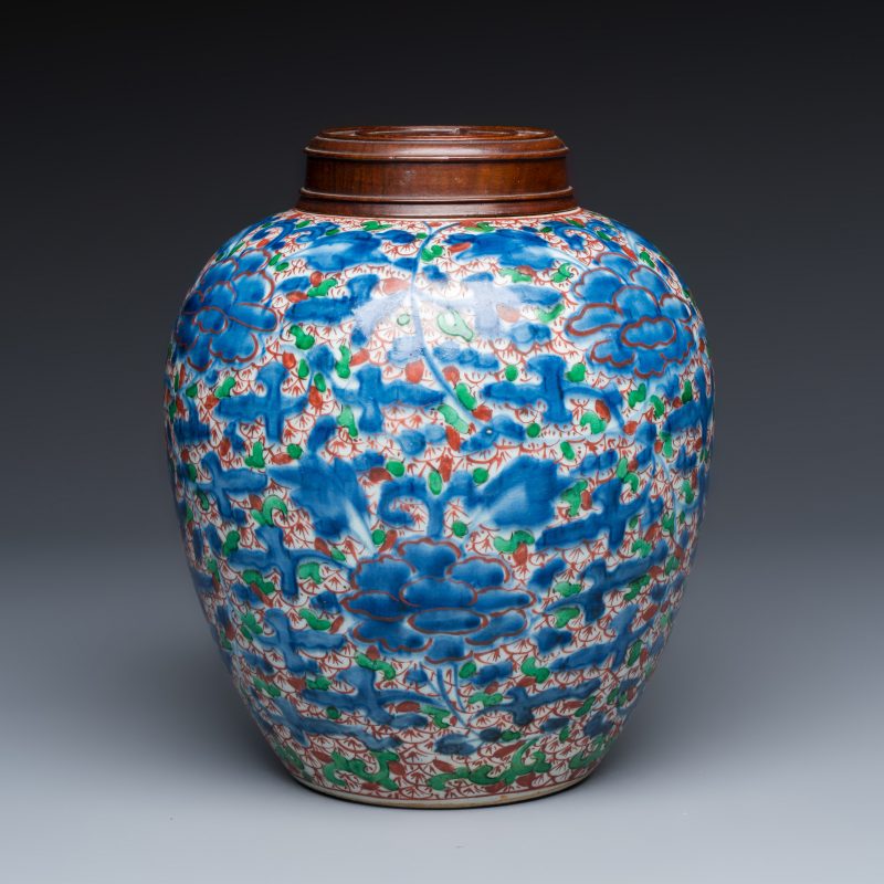 A Chinese wucai 'Peony Scroll' jar