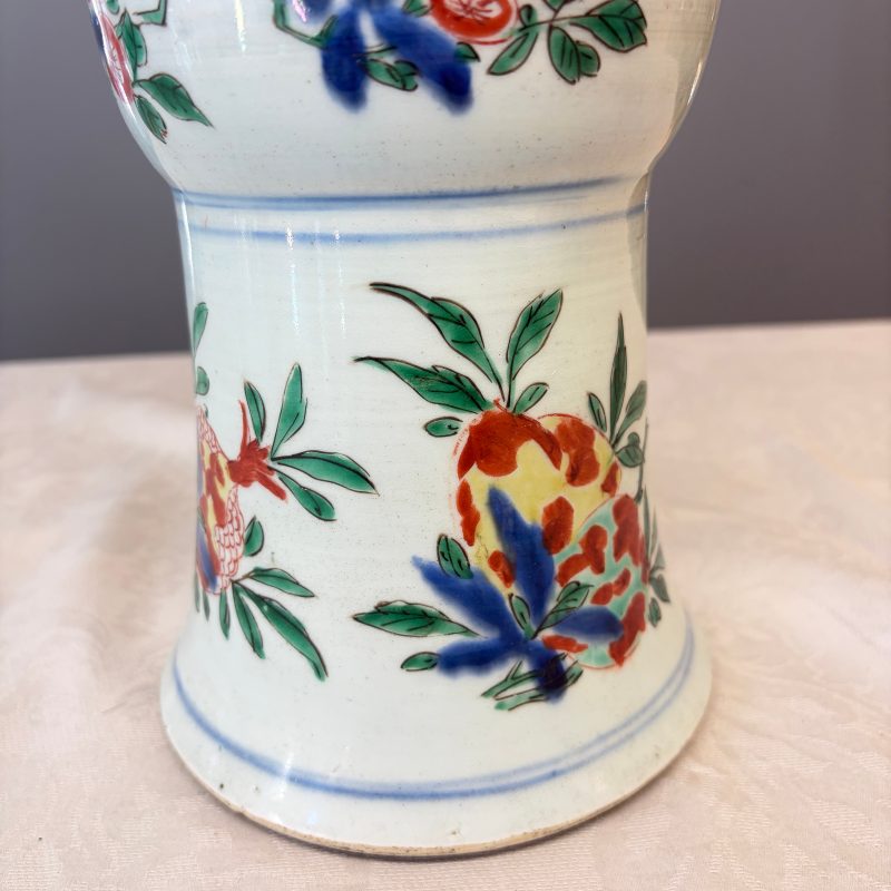 A Chinese wucai 'Gu' vase with Sanxing design - 图10