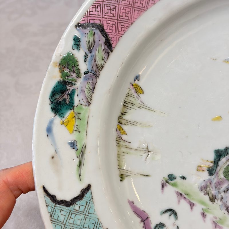 A collection of 13 Chinese famille rose 'Landscape' plates and dishes - 图117