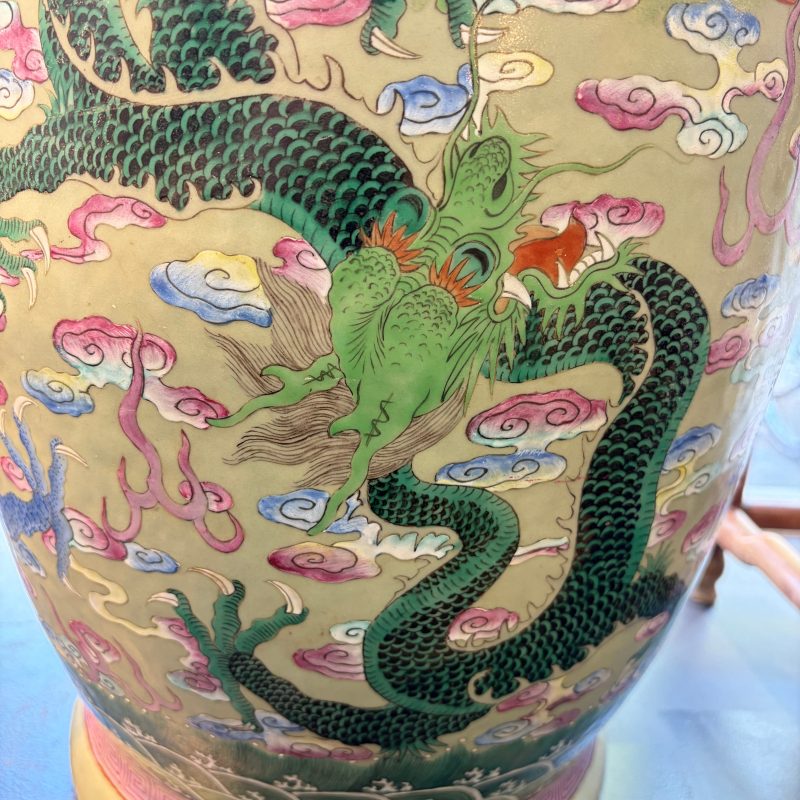 A large Chinese famille rose celadon-ground 'Dragon' vase - 图10