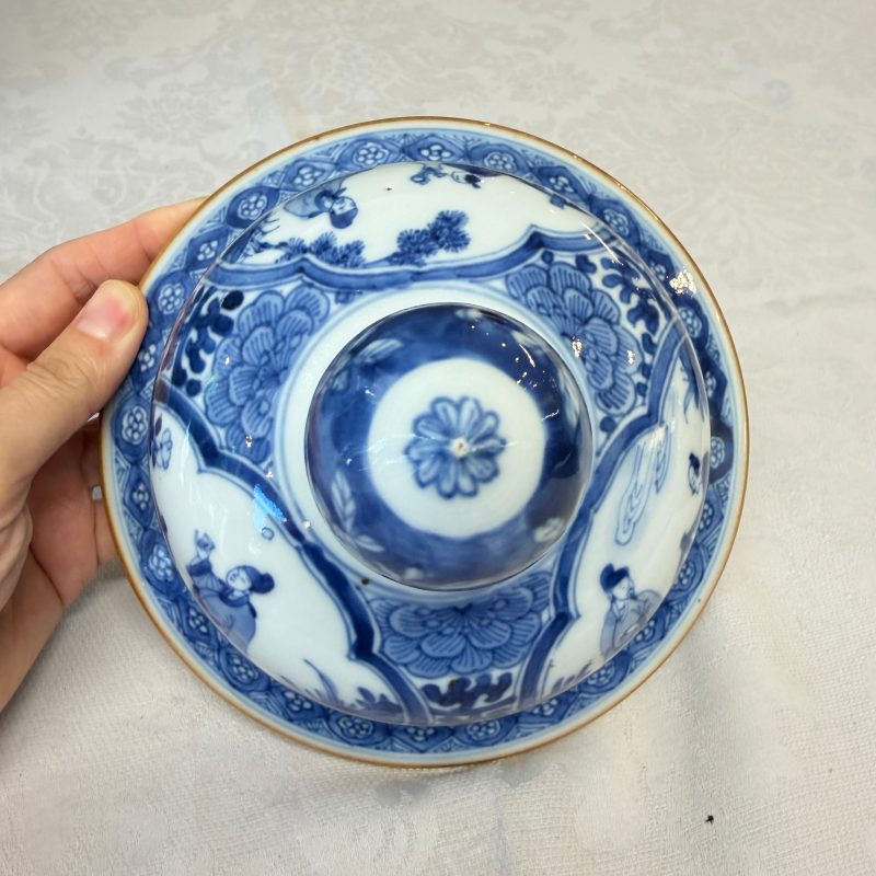 A Chinese blue and white baluster vase and cover with narrative design - 图35