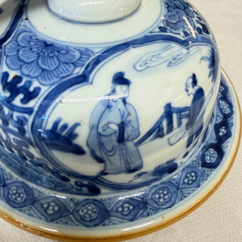 A Chinese blue and white baluster vase and cover with narrative design - 图36