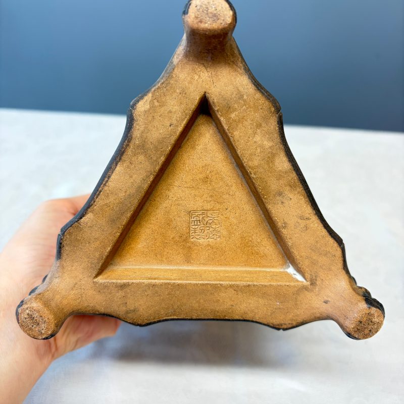A Chinese Yixing stoneware incised triangular hat stand - 图21