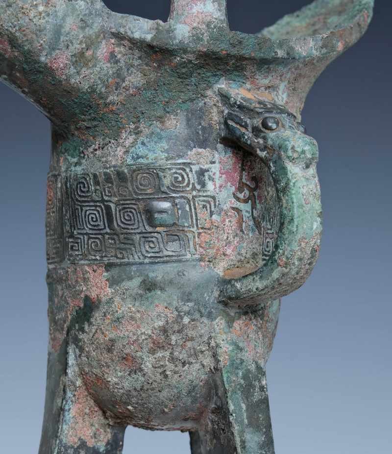 An archaic inscribed bronze ritual wine vessel, Jue - 图10